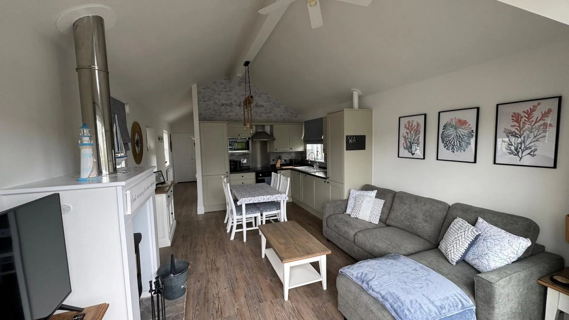Villa Secret Of Eden Seaside Escape Filey 0*,