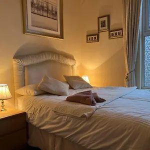  Homestay Cosy Town House United Kingdom