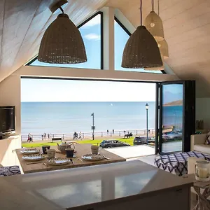 Holiday home The Waves, Filey